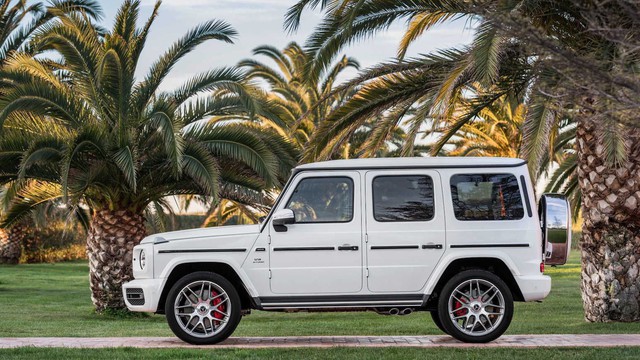 Mercedes-AMG đẩy mạnh dòng sản phẩm G-Wagen với G63S, Maybach G