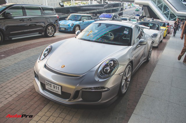 Dàn xe thể thao Porsche sặc sỡ như tắc kè hoa tụ tập tại Bangkok - Ảnh 21.
