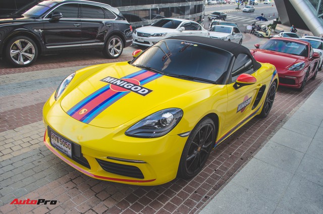 Dàn xe thể thao Porsche sặc sỡ như tắc kè hoa tụ tập tại Bangkok - Ảnh 17.