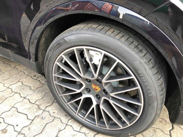 Porsche Cayenne S 2018 không chính hãng đầu tiên về Việt Nam - Ảnh 12. Porsche Cayenne S 2018 không chính hãng đầu tiên về Việt Nam - Ảnh 12.