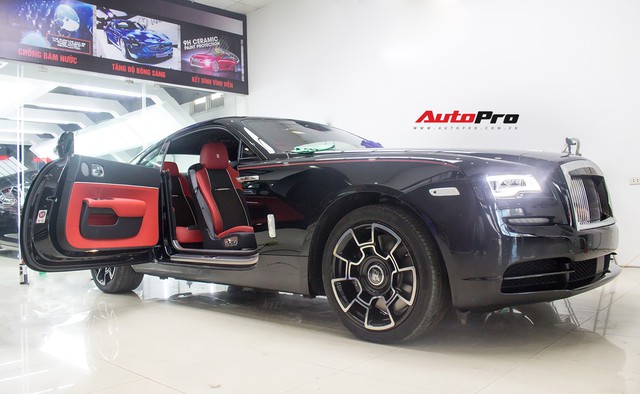 Bên trong Rolls-Royce Wraith Black Badge thứ 2 tại Việt Nam có gì? - Ảnh 7.