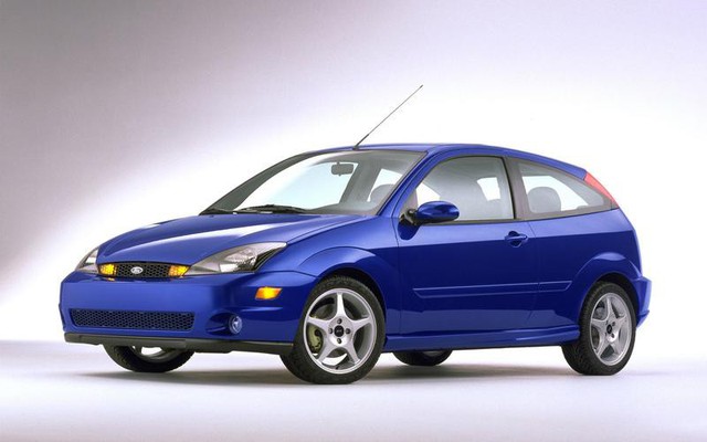 Nhìn lại 20 năm lịch sử Ford Focus trước ngày ra mắt thế hệ mới - Ảnh 9.