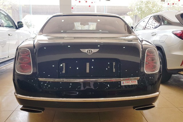 Bentley Mulsanne Speed 2015 nhập lướt có giá 24,5 tỷ đồng tại Việt Nam - Ảnh 4. Bentley Mulsanne Speed 2015 nhập lướt có giá 24,5 tỷ đồng tại Việt Nam - Ảnh 4.