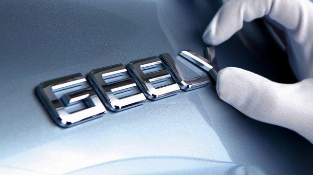 Daimler đi tìm tiếng nói chung với cổ đông mới Geely