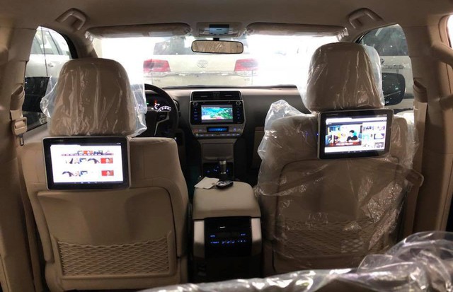 Toyota Land Cruiser Prado VX 2018 “full option” giá gần 3 tỷ đồng tại Việt Nam - Ảnh 2. Toyota Land Cruiser Prado VX 2018 “full option” giá gần 3 tỷ đồng tại Việt Nam - Ảnh 2.