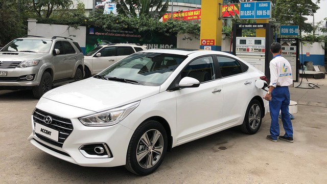Hyundai Accent 2018 xuất hiện tại Hà Nội, lộ trang bị trước ngày ra mắt