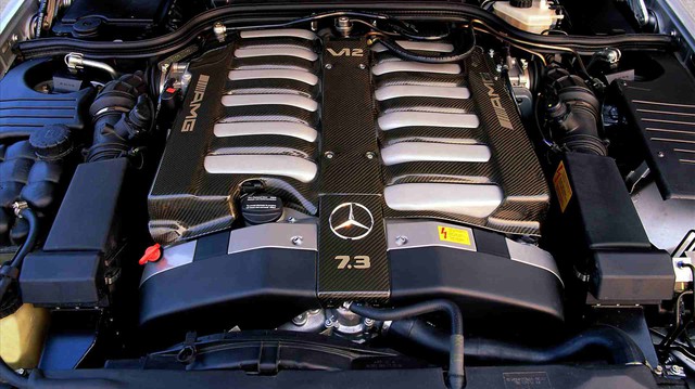 Mercedes-AMG chia tay động cơ V12