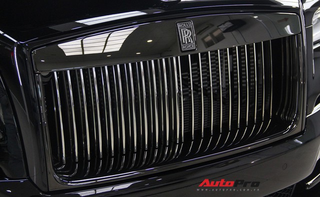 Trọn bộ ảnh Rolls-Royce Wraith Black Badge nhập Trung Đông mới về Việt Nam - Ảnh 9. Trọn bộ ảnh Rolls-Royce Wraith Black Badge nhập Trung Đông mới về Việt Nam - Ảnh 9.