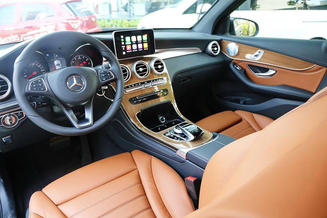 Chi tiết Mercedes-Benz GLC 250 bản nâng cấp giá gần 2 tỷ đồng - Ảnh 7.