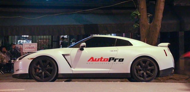 “Siêu xe giá rẻ” Nissan GT-R xuất hiện tại Hà Nội - Ảnh 8.