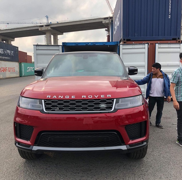 Range Rover Sport 2018 đầu tiên về Việt Nam theo dạng tư nhân - Ảnh 1. Range Rover Sport 2018 đầu tiên về Việt Nam theo dạng tư nhân - Ảnh 1.
