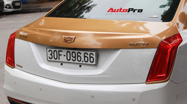 Cadillac CT6 Premium Luxury đổi màu phong cách dân chơi Dubai tại Hà Nội - Ảnh 9. Cadillac CT6 Premium Luxury đổi màu phong cách dân chơi Dubai tại Hà Nội - Ảnh 9.