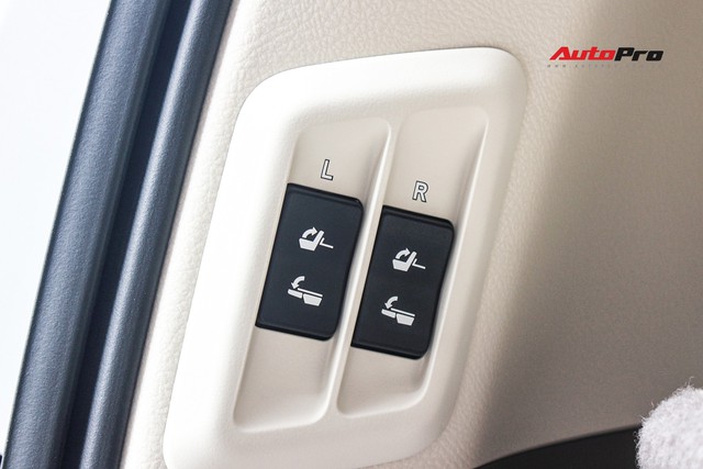 Lexus GX460 Sport 2018 nhập Mỹ giá gần 6 tỷ đồng về Việt Nam - Ảnh 29. Lexus GX460 Sport 2018 nhập Mỹ giá gần 6 tỷ đồng về Việt Nam - Ảnh 29.