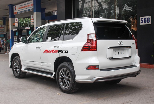 Lexus GX460 Sport 2018 nhập Mỹ giá gần 6 tỷ đồng về Việt Nam - Ảnh 3. Lexus GX460 Sport 2018 nhập Mỹ giá gần 6 tỷ đồng về Việt Nam - Ảnh 3.