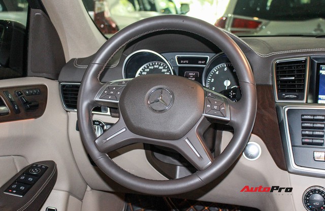 Mercedes-Benz GL400 4Matic 2016 lăn bánh 28.000km chào bán giá 3,4 tỷ đồng - Ảnh 15.