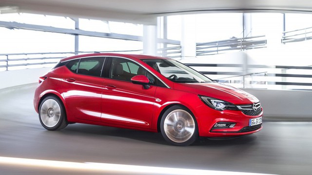 Cảnh sát khẳng định mẫu xe anh em của Chevrolet Cruze chạy với tốc độ gần 700 km/h, nhanh hơn cả Bugatti và cái kết đắng