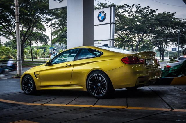Sau 7 tháng đi 12.000km, BMW M4 chính hãng mất giá hơn 1,2 tỷ đồng - Ảnh 3.