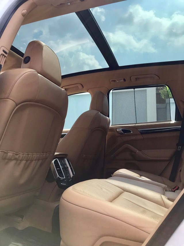 Không thể mua Porsche mới với 2,8 tỷ đồng thì có thể chọn Cayenne 2013 nhiều option và đi hơn 44.000km - Ảnh 15. Không thể mua Porsche mới với 2,8 tỷ đồng thì có thể chọn Cayenne 2013 nhiều option và đi hơn 44.000km - Ảnh 15.
