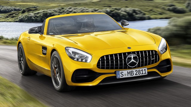 Mercedes-AMG GT S Roadster: Chủ lực GT mui trần thứ 3 trình làng