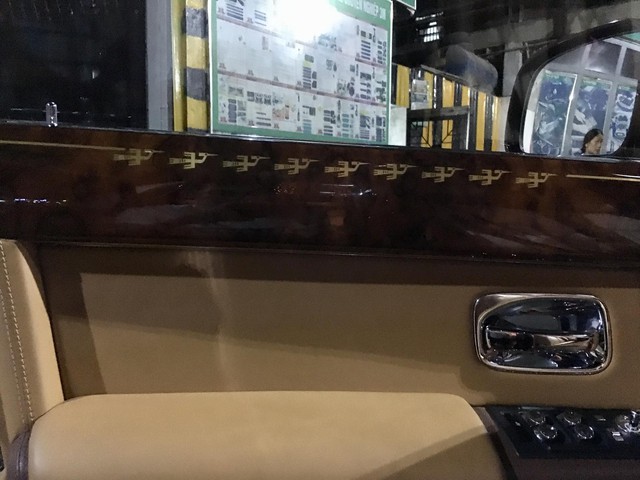 Rolls-Royce Phantom Lửa Thiêng và Maybach 62S của đại gia Hà Nội ngao du tại Huế - Ảnh 5. Rolls-Royce Phantom Lửa Thiêng và Maybach 62S của đại gia Hà Nội ngao du tại Huế - Ảnh 5.