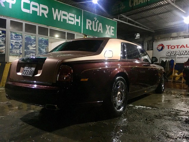 Rolls-Royce Phantom Lửa Thiêng và Maybach 62S của đại gia Hà Nội ngao du tại Huế - Ảnh 6. Rolls-Royce Phantom Lửa Thiêng và Maybach 62S của đại gia Hà Nội ngao du tại Huế - Ảnh 6.