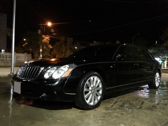 Rolls-Royce Phantom Lửa Thiêng và Maybach 62S của đại gia Hà Nội ngao du tại Huế - Ảnh 9. Rolls-Royce Phantom Lửa Thiêng và Maybach 62S của đại gia Hà Nội ngao du tại Huế - Ảnh 9.