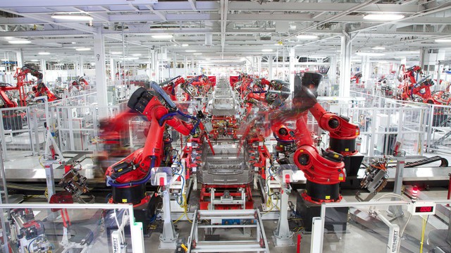 Tesla lại gặp rắc rối với Model 3, tiếp tục ngưng sản xuất 1 tuần