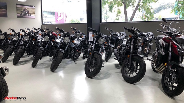 Giá xe mô tô Honda chính hãng rẻ giật mình: Người tiêu dùng vừa mừng vừa lo