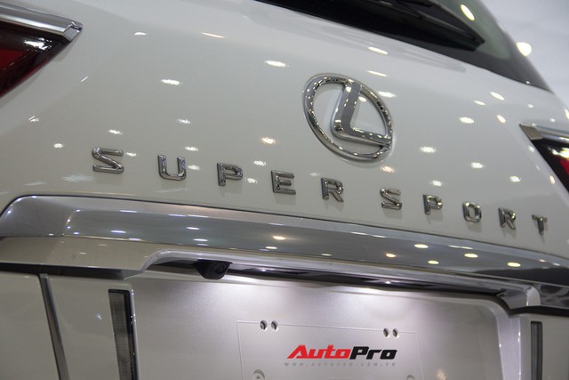 Khám phá chi tiết Lexus LX570 Super Sport 2018 giá gần 10 tỷ đồng tại Việt Nam - Ảnh 17. Khám phá chi tiết Lexus LX570 Super Sport 2018 giá gần 10 tỷ đồng tại Việt Nam - Ảnh 17.