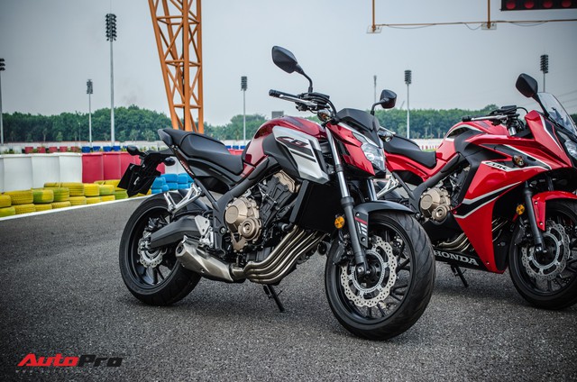 Honda CB650F giá 226 triệu đồng có gì để thuyết phục biker Việt? - Ảnh 12. Honda CB650F giá 226 triệu đồng có gì để thuyết phục biker Việt? - Ảnh 12.