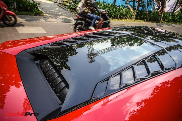 Lamborghini Huracan của đại gia đồng hồ Hà Nội bất ngờ xuất hiện tại Sài Gòn - Ảnh 12.