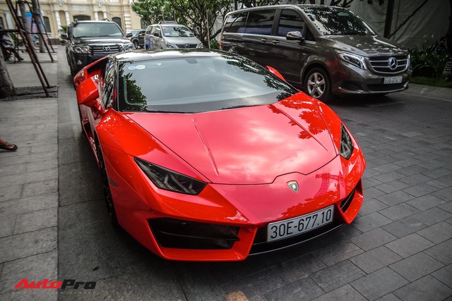 Lamborghini Huracan của đại gia đồng hồ Hà Nội bất ngờ xuất hiện tại Sài Gòn - Ảnh 7.
