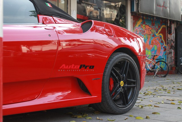 Siêu xe Ferrari F430 Spider vang bóng một thời tái xuất tại Hà Nội - Ảnh 8.