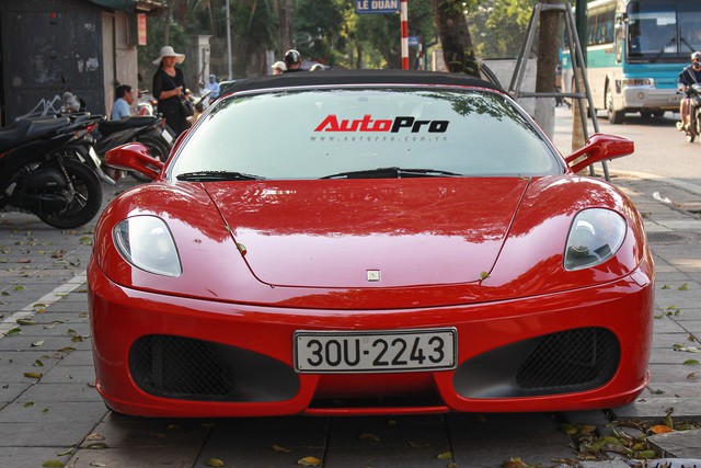 Siêu xe Ferrari F430 Spider vang bóng một thời tái xuất tại Hà Nội - Ảnh 4.
