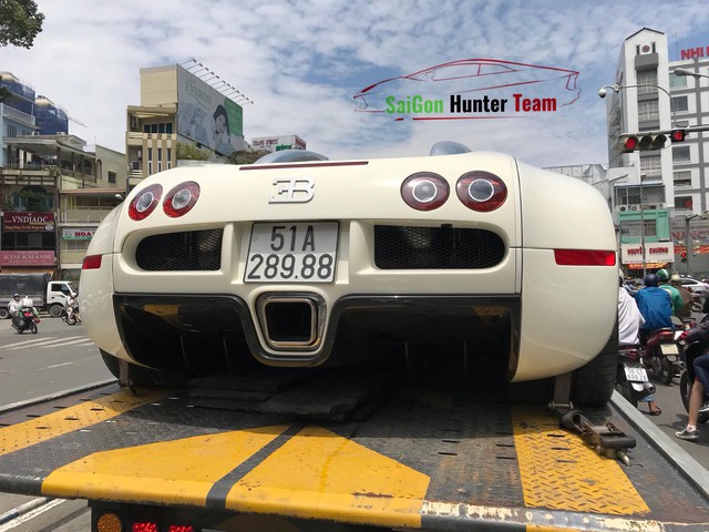 Bugatti Veyron độc nhất Việt Nam chính thức về tay ông chủ cafe Trung Nguyên - Ảnh 2. Bugatti Veyron độc nhất Việt Nam chính thức về tay ông chủ cafe Trung Nguyên - Ảnh 2.