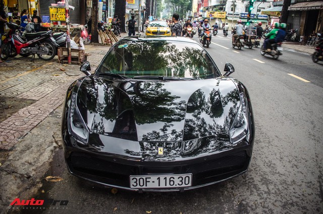 Ferrari 488 GTB màu đen biển số Hà Nội di cư vào Sài Gòn dự hành trình Tây Nguyên - Ảnh 8.