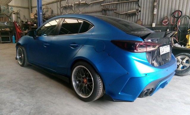 Mazda3 l&ecirc;n bodykit th&acirc;n rộng &ldquo;handmade&rdquo; độc đ&aacute;o tại Hải Dương - Ảnh 7.
