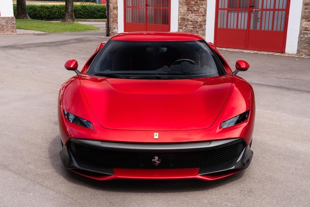 Ra mắt Ferrari SP38 - Siêu xe có 1-0-2 cho đại gia nhiều của lắm tiền - Ảnh 2.