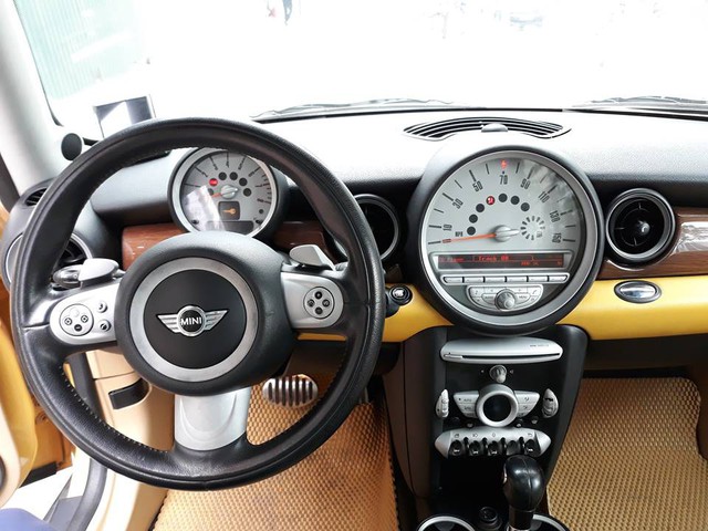 MINI Cooper S 2007 - Xe chơi hơn 10 năm tuổi giá ngang Kia Morning mới - Ảnh 2.