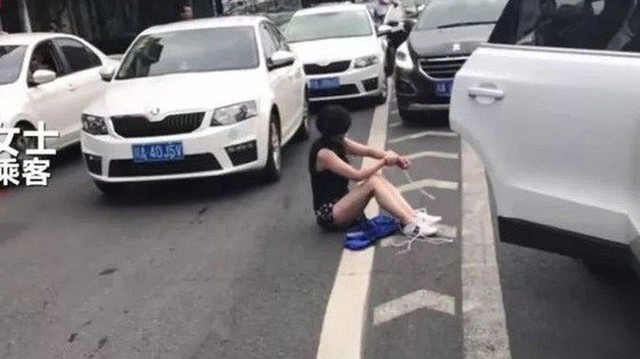 Trung Quốc: Cô gái may mắn thoát khỏi vụ bắt cóc nhờ một cú va chạm giao thông khi đang bị chở đi