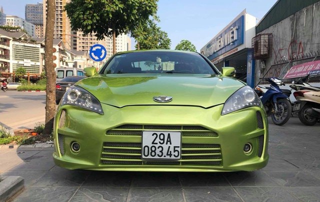 Xe thể thao bình dân Hyundai Genesis độ kiểu Aston Martin giá 485 triệu đồng - Ảnh 3.