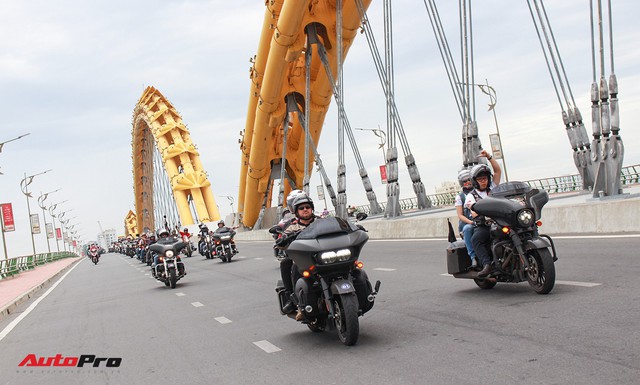 Hơn 100 xe Harley-Davidson bắt đầu khuấy động Đà Nẵng - Ảnh 13.