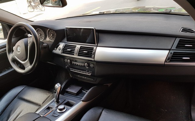 BMW X6 2008 hiếm hoi qua một đời chủ, độ nhiều đồ được chào bán hơn 800 triệu đồng - Ảnh 2.