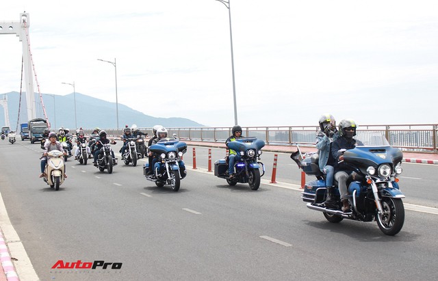 Chùm ảnh hơn 100 xe Harley-Davidson diễu hành, vượt đèo Hải Vân - Ảnh 14.