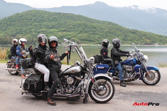 Chùm ảnh hơn 100 xe Harley-Davidson diễu hành, vượt đèo Hải Vân - Ảnh 34.
