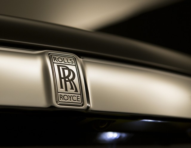 Vốn nổi tiếng yên tĩnh nhưng Rolls-Royce Dawn có thể tạo ra một bản nhạc từ chính tiếng động trên xe - Ảnh 5.