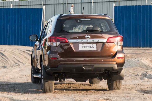 Nissan ra mắt Terra cấu hình ĐNÁ tại Philippines, cạnh tranh Toyota Fortuner - Ảnh 4.