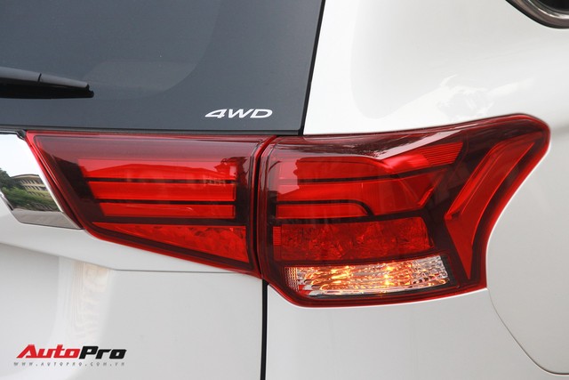 Đánh giá Mitsubishi Outlander: Xe lắp ráp mang chất lượng xe nhập khẩu - Ảnh 9.