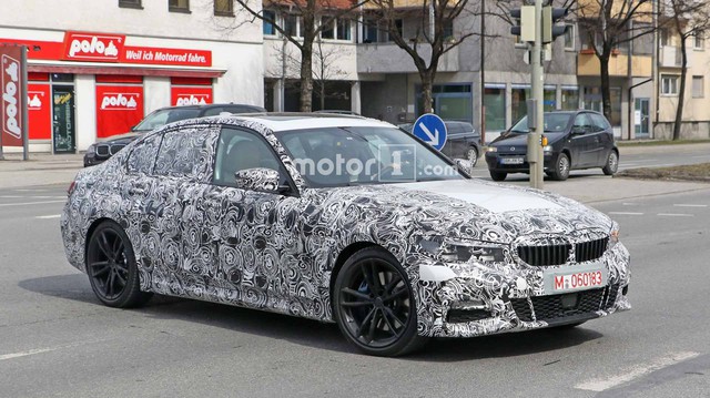 BMW 3-Series thế hệ mới lộ ảnh chạy thử, ngày ra mắt: Ngày càng giống 5-Series