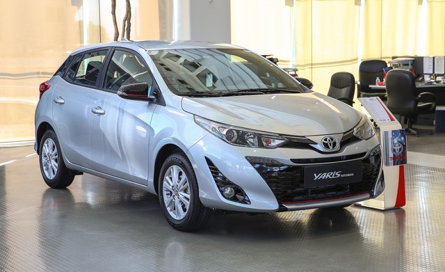 Đại lý Toyota ồ ạt mở đặt cọc hàng loạt xe nhập khẩu giá rẻ mới - Ảnh 3.